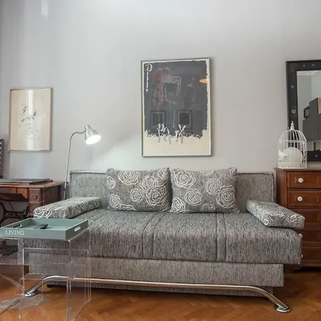Apartman Cozy In The Heart Of